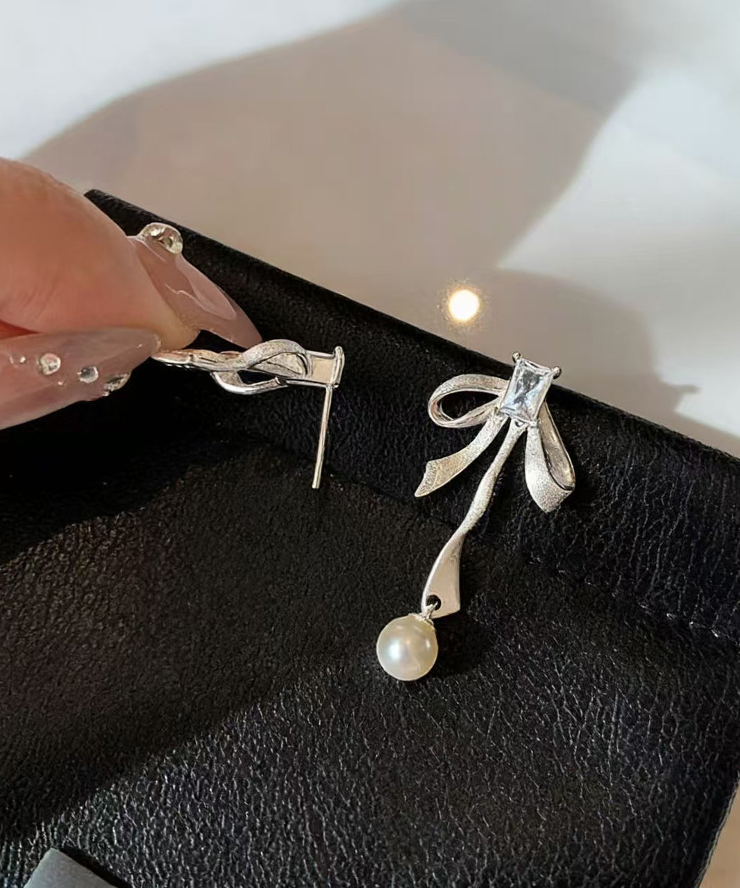 Silvery Bow Metal Pearl Pendant Fine Zircon Drop Earrings