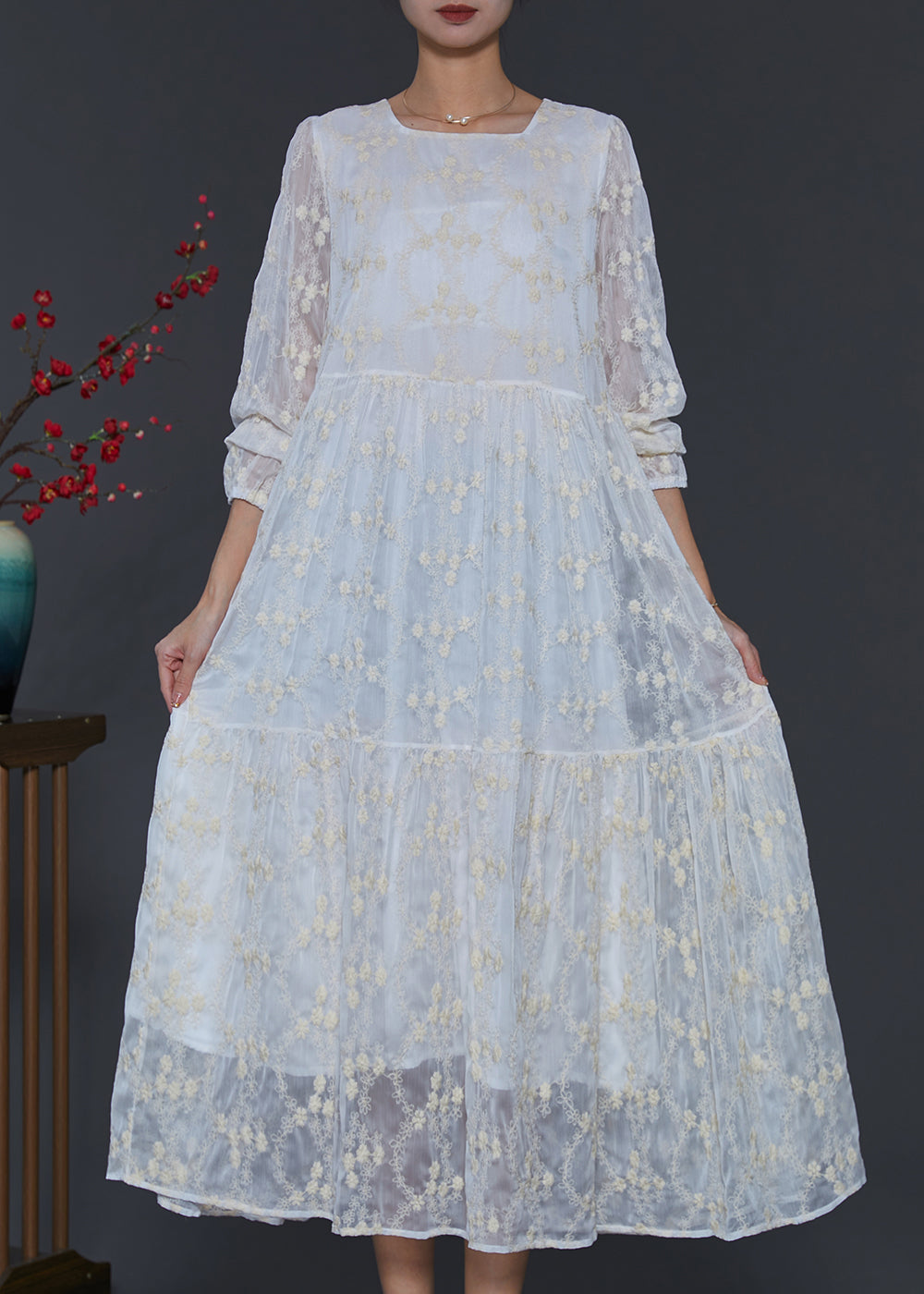 Fine White Square Colla Embroidered Silk Long Dress Spring Sd1105
