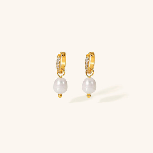 Isla Pearl Earrings