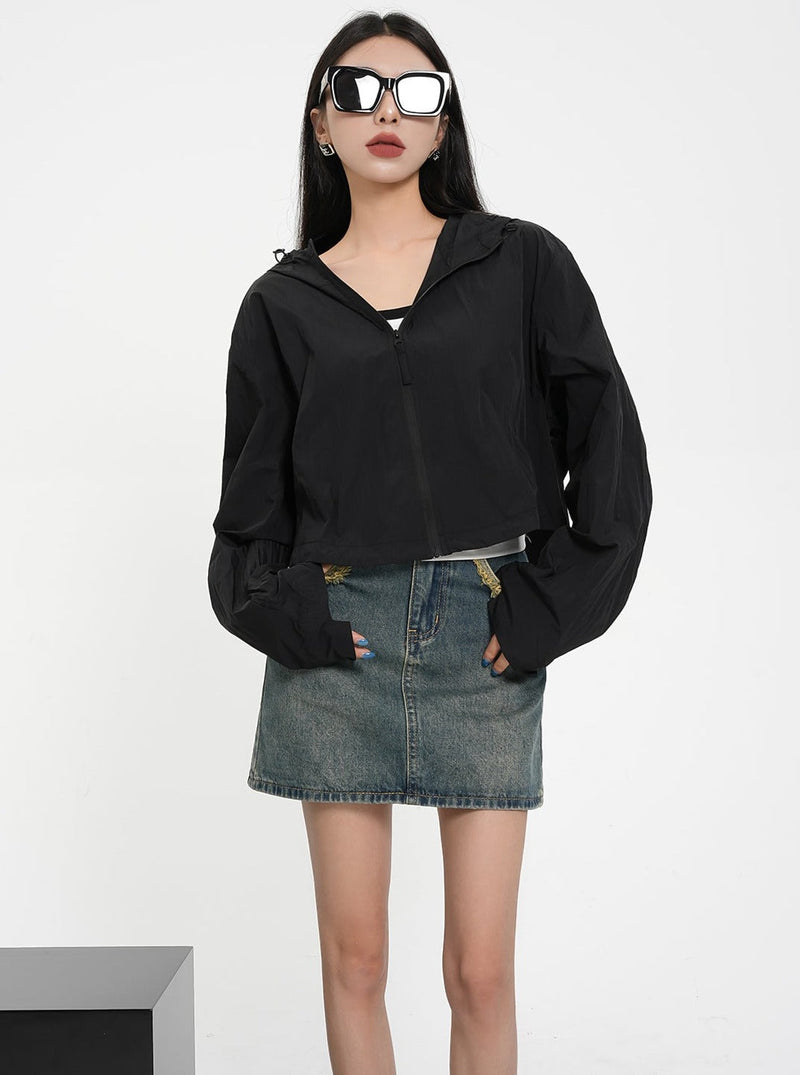 Textured Contrast Duo: Ivory Puff-sleeve Crop Blouse & Black Quilted Bomber Jacket Set