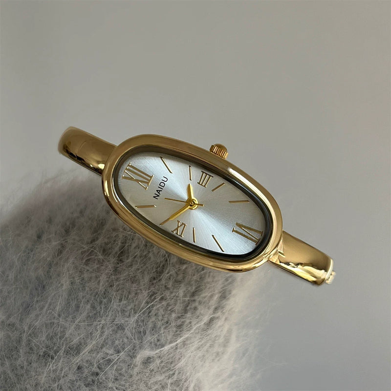 Minimalist Oval Bracelet Watch