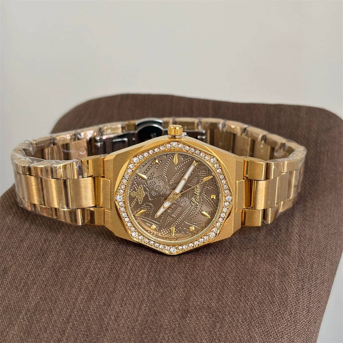 Embossed Dial Bracelet Watch