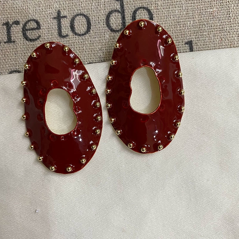 Jaretzy Retro Heart Earrings