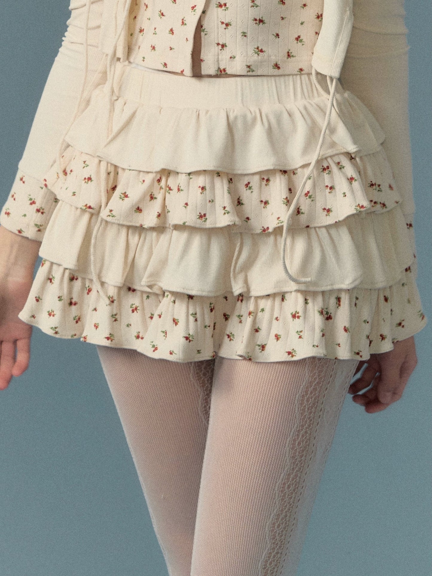 Splicing Strap Cardigan & Cake Skirt