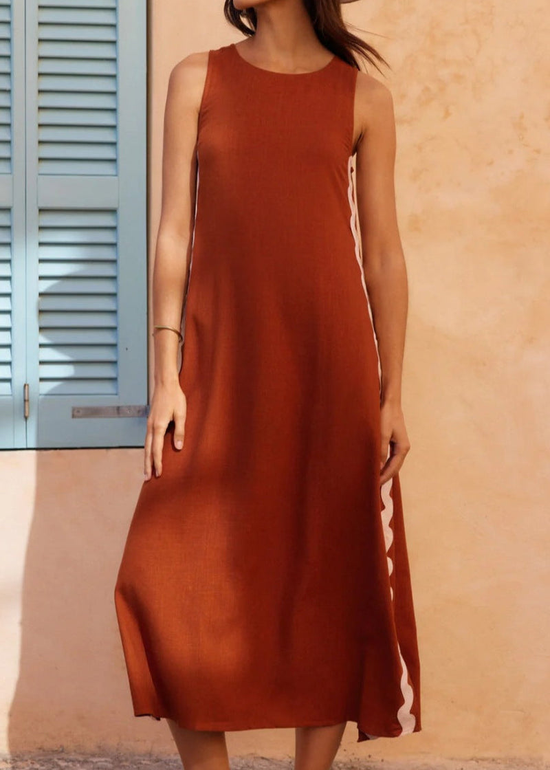 Canyon Trace – Sleeveless Rust Midi Dress With Wavy Trim