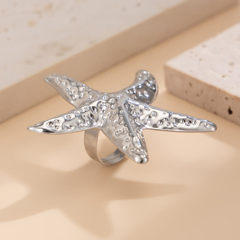 Amaryllis Starfish Statement Ring