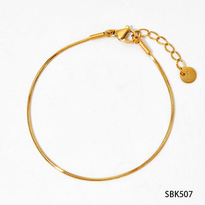 Nilah Diamond Heart Charm Bracelet