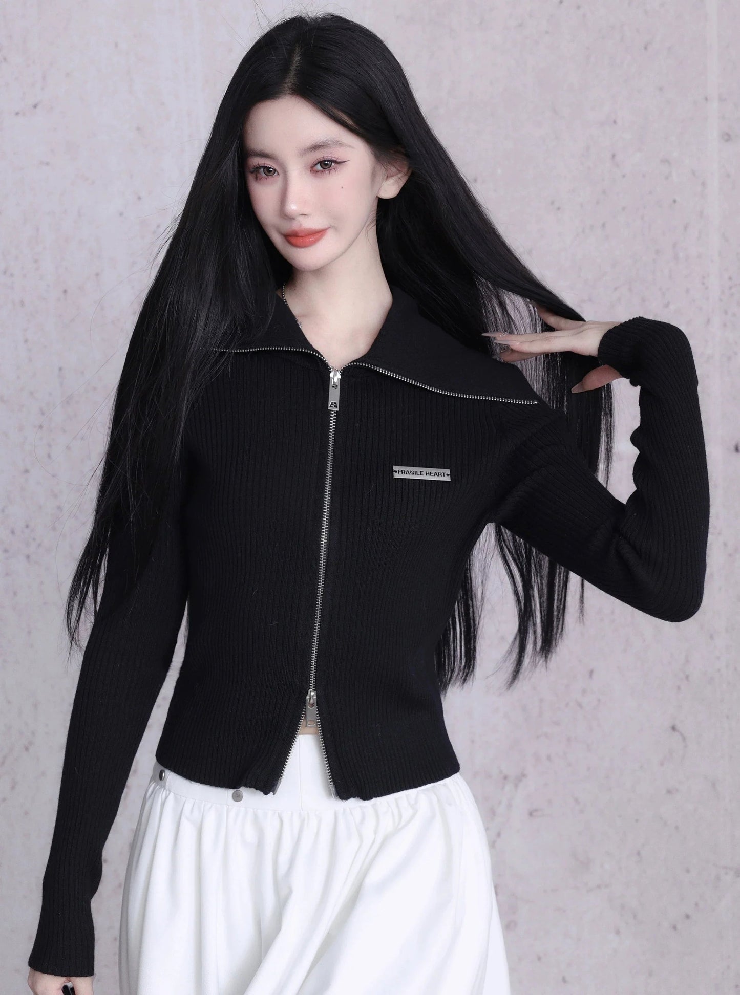 Ribbed Zip-front Cropped Cardigan - Fitted Long Sleeve Knit Top