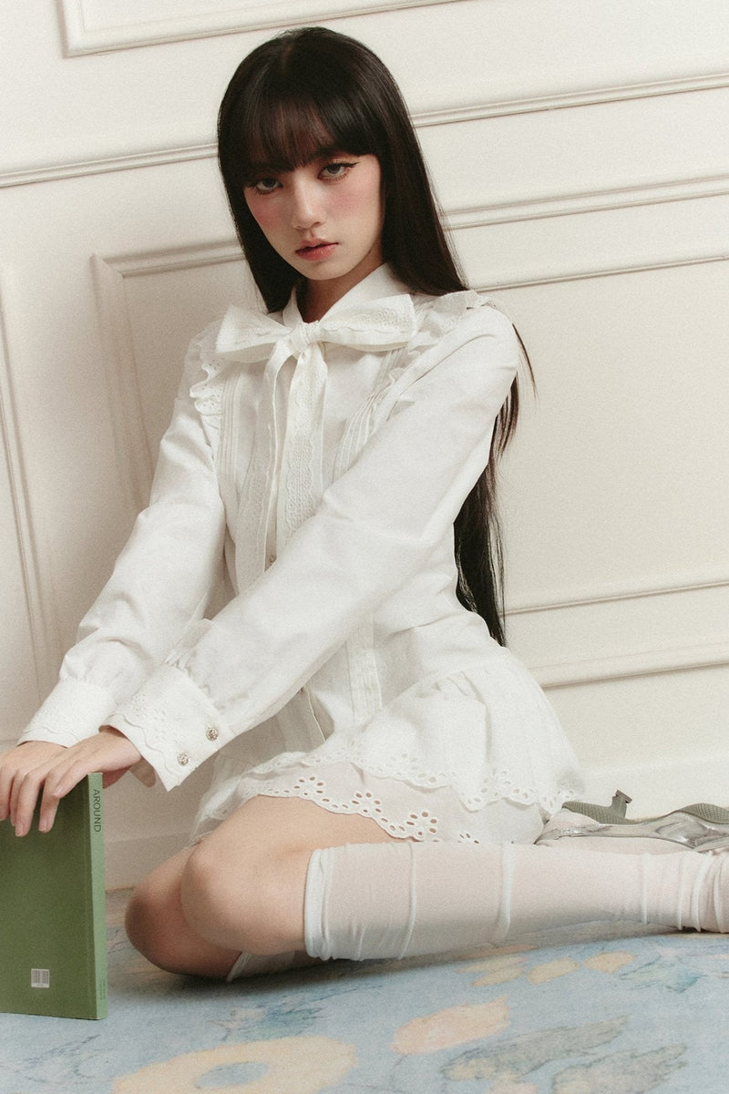 Romantic White Lace Mini Dress With Bow Tie Collar and Scalloped Hem