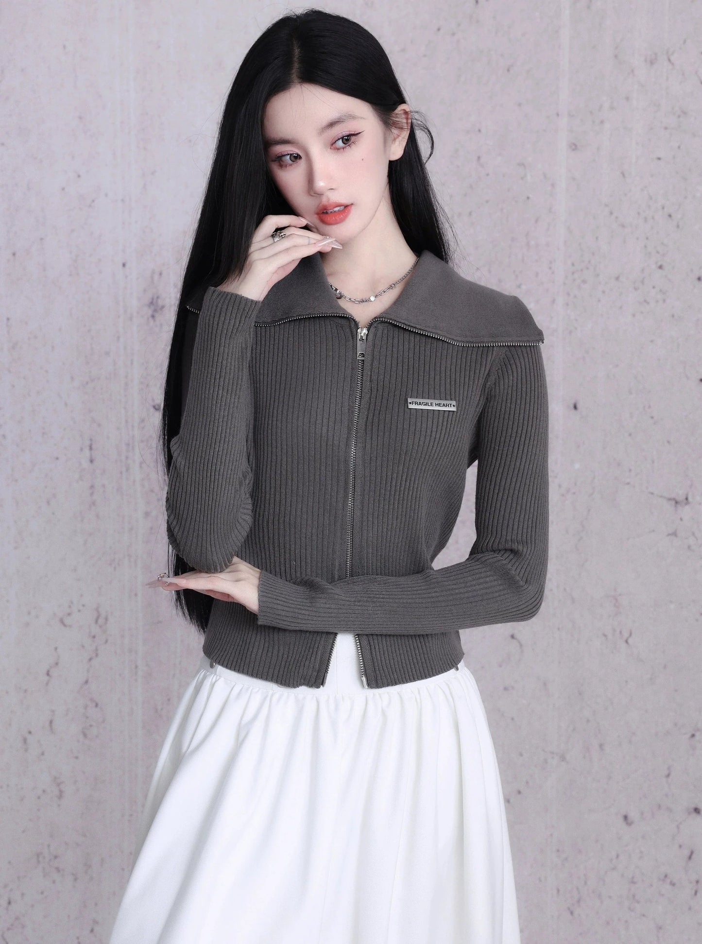 Ribbed Zip-front Cropped Cardigan - Fitted Long Sleeve Knit Top