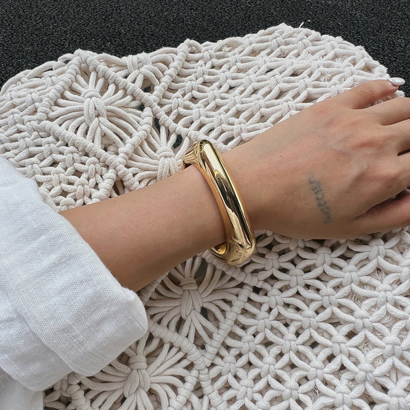 Evalee Statement Resin Bangle