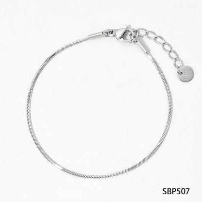 Nilah Diamond Heart Charm Bracelet