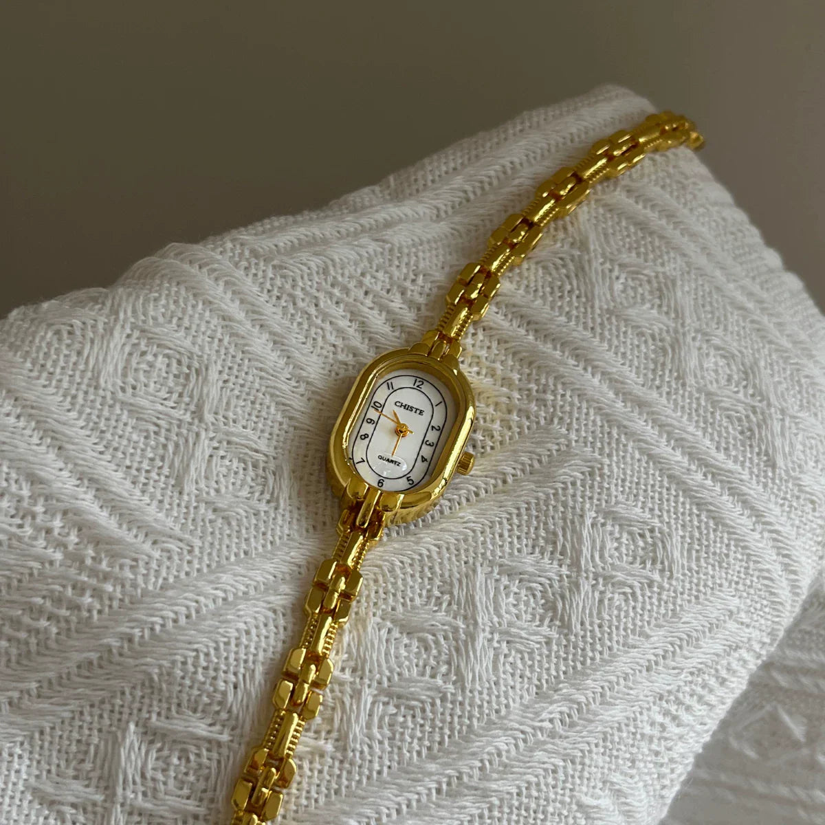 Oval Mother-of-pearl Bracelet Watch