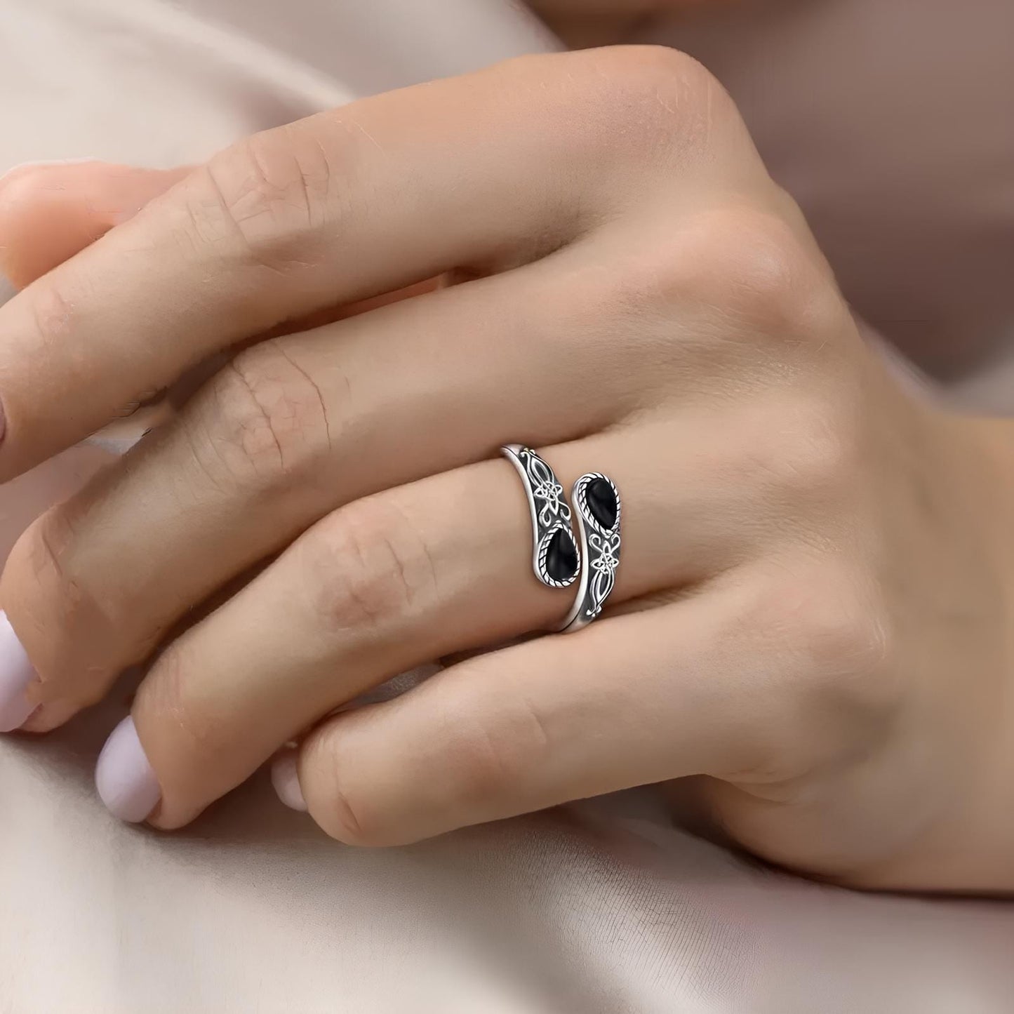 Obsidian Witch's Knot Protection Ring