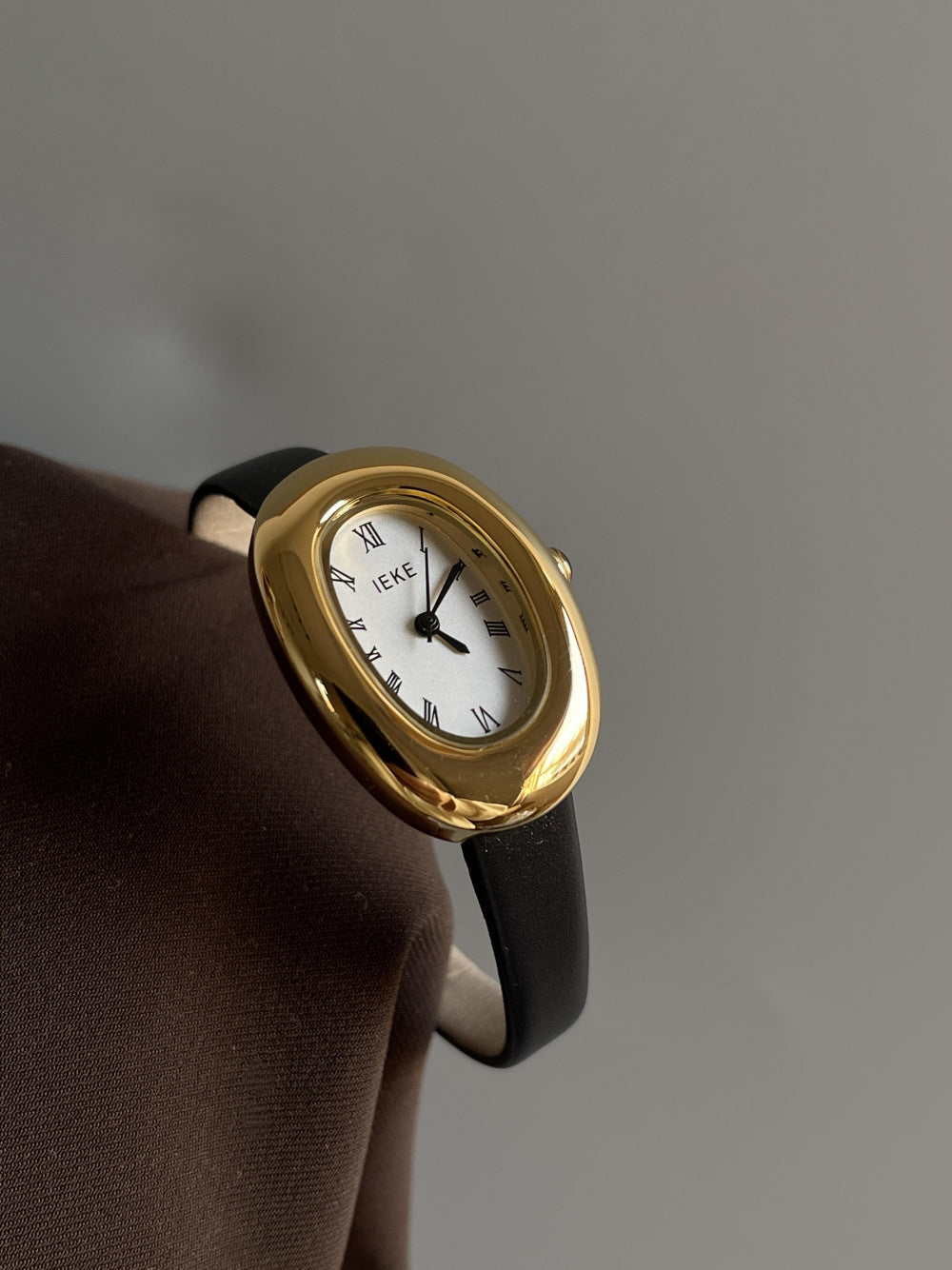 Anorah Diamond Oval Bracelet Watch