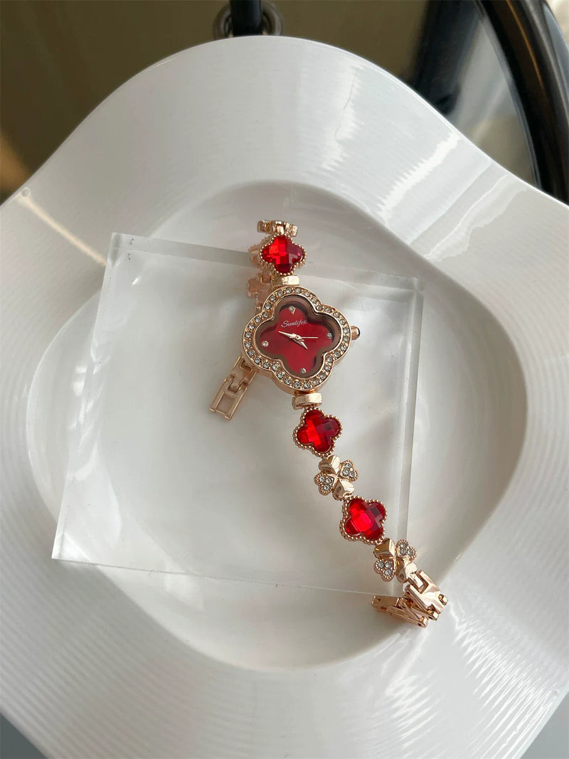 Clover Dial Bracelet Watch