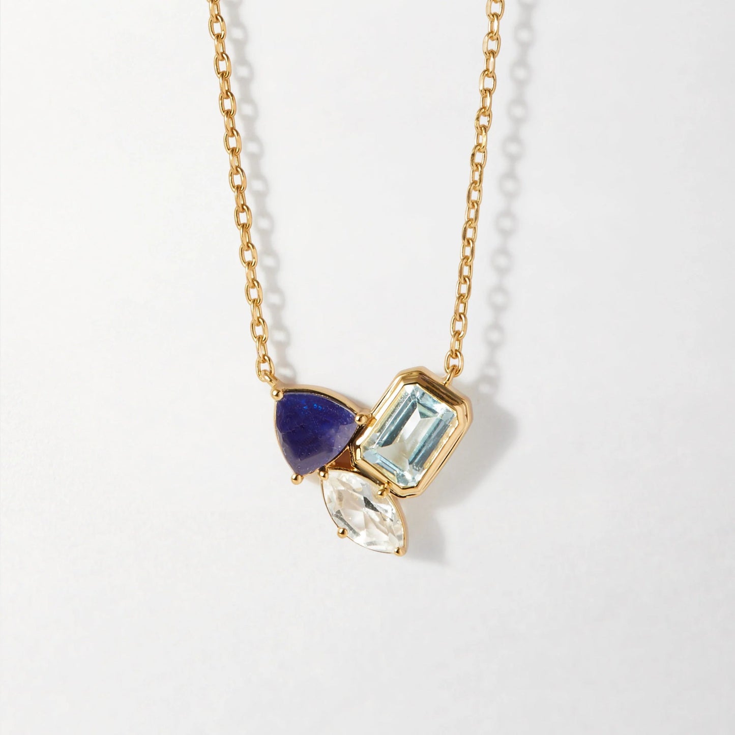 Dainty Teardrop Pendant Necklace
