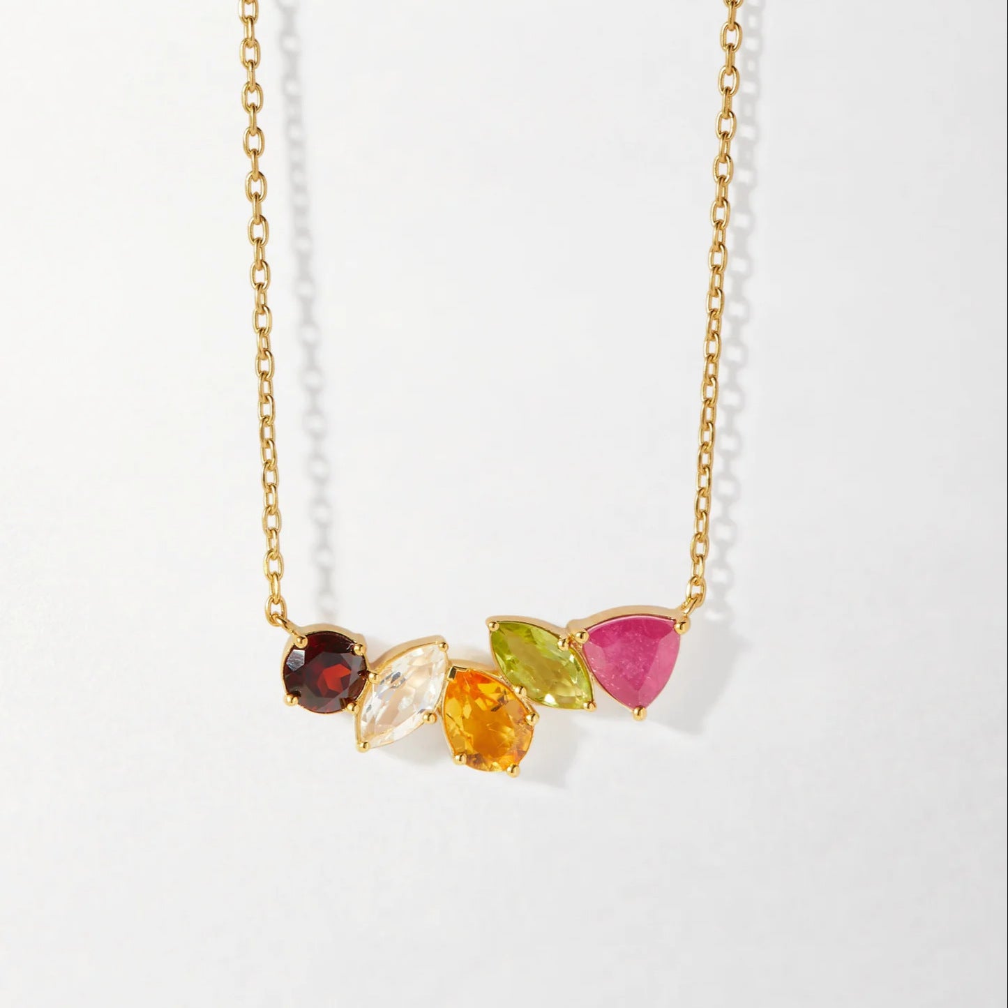 Dainty Teardrop Pendant Necklace