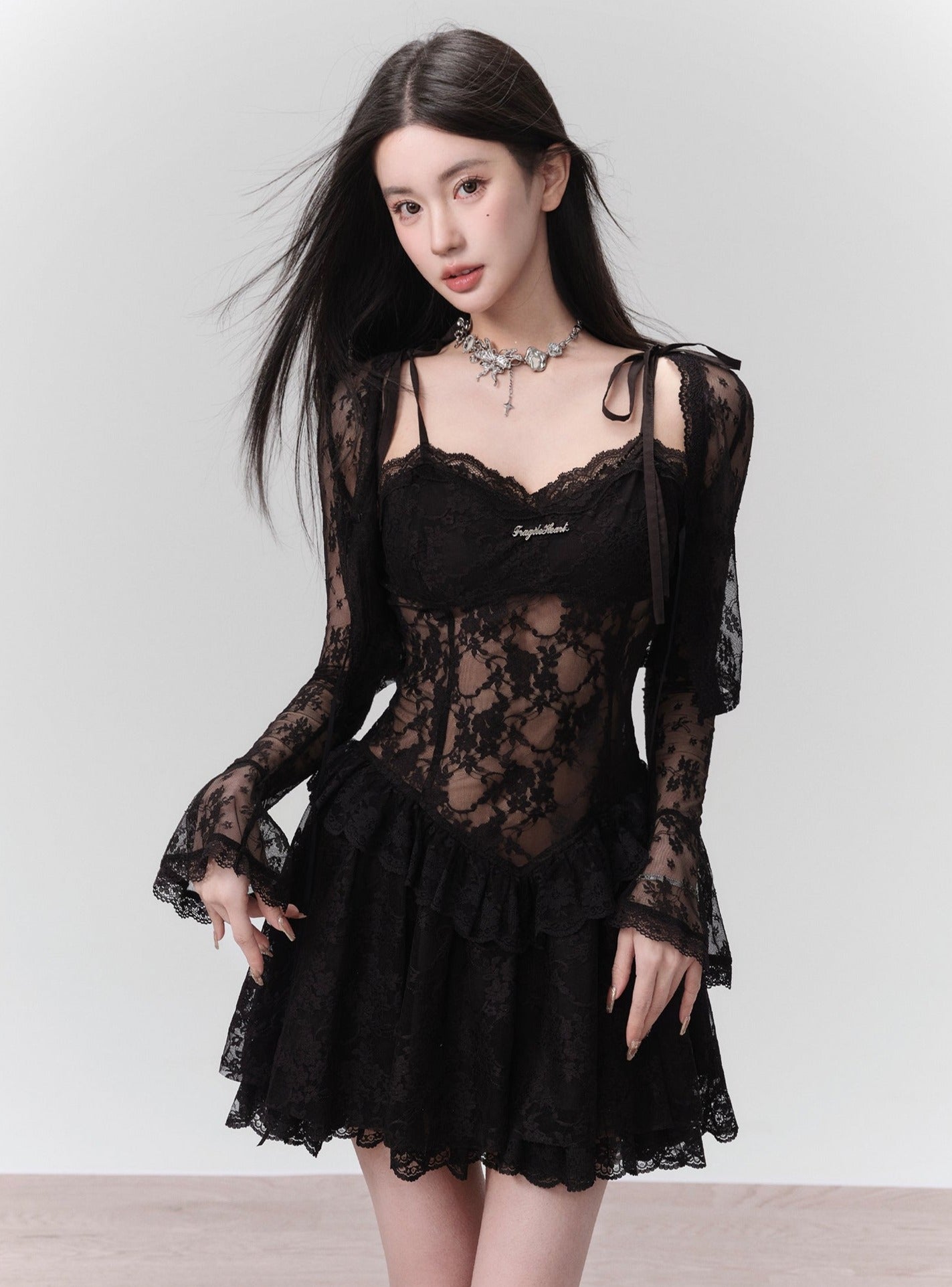 Romantic Lace Bolero With Bell Sleeves: Cropped Cardigan in White and Black