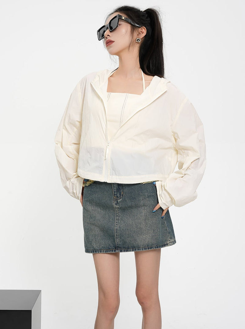 Textured Contrast Duo: Ivory Puff-sleeve Crop Blouse & Black Quilted Bomber Jacket Set