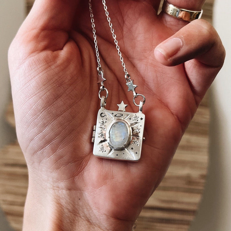 Kai Keepsake Locket Necklace