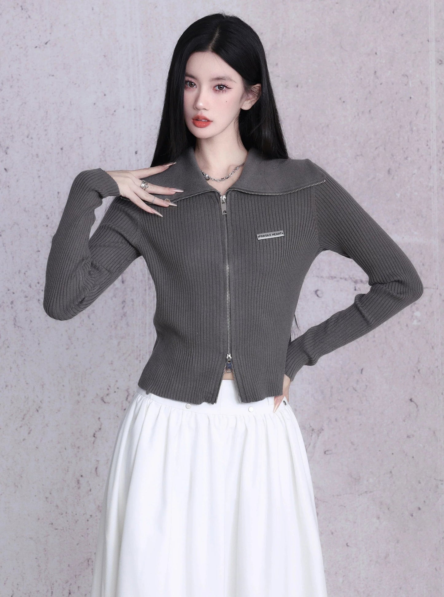 Ribbed Zip-front Cropped Cardigan - Fitted Long Sleeve Knit Top