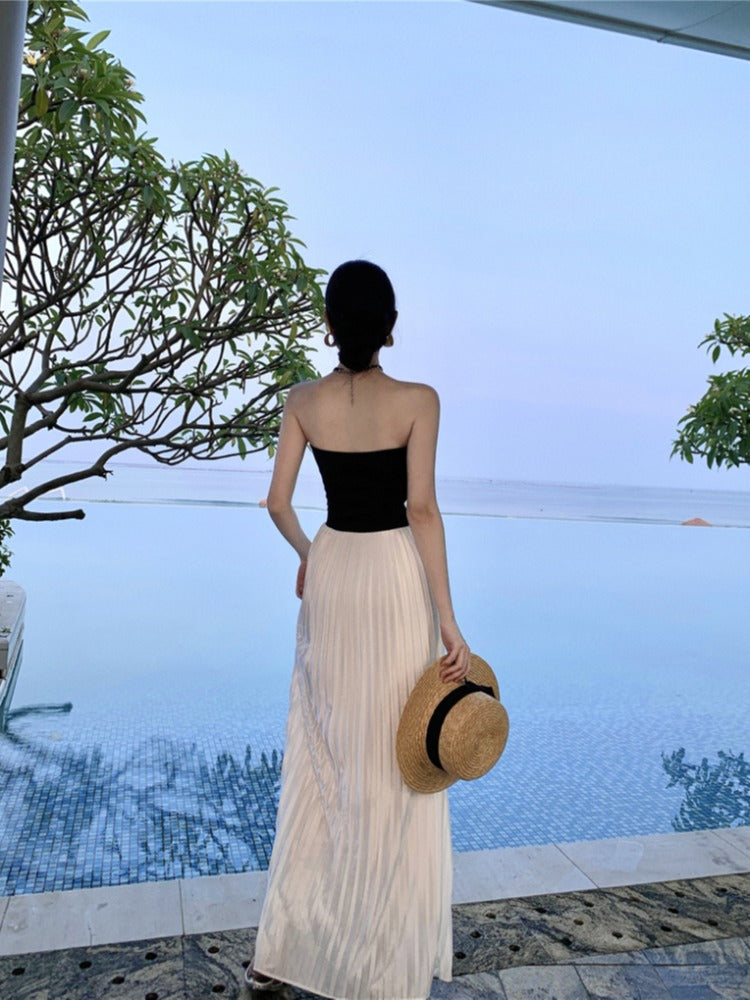Off-shoulder Pleated Maxi Dress Flowing Summer Outfit