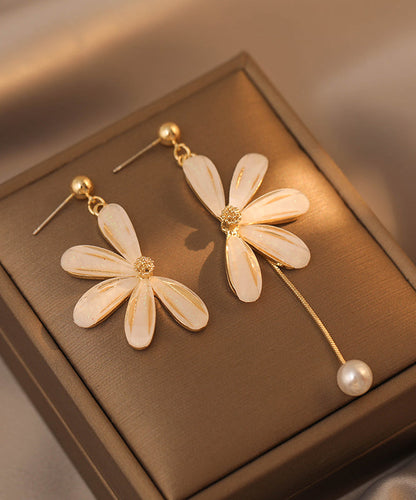 Retro Beige Asymmetricar Alloy Pearl Resin Drop Earrings