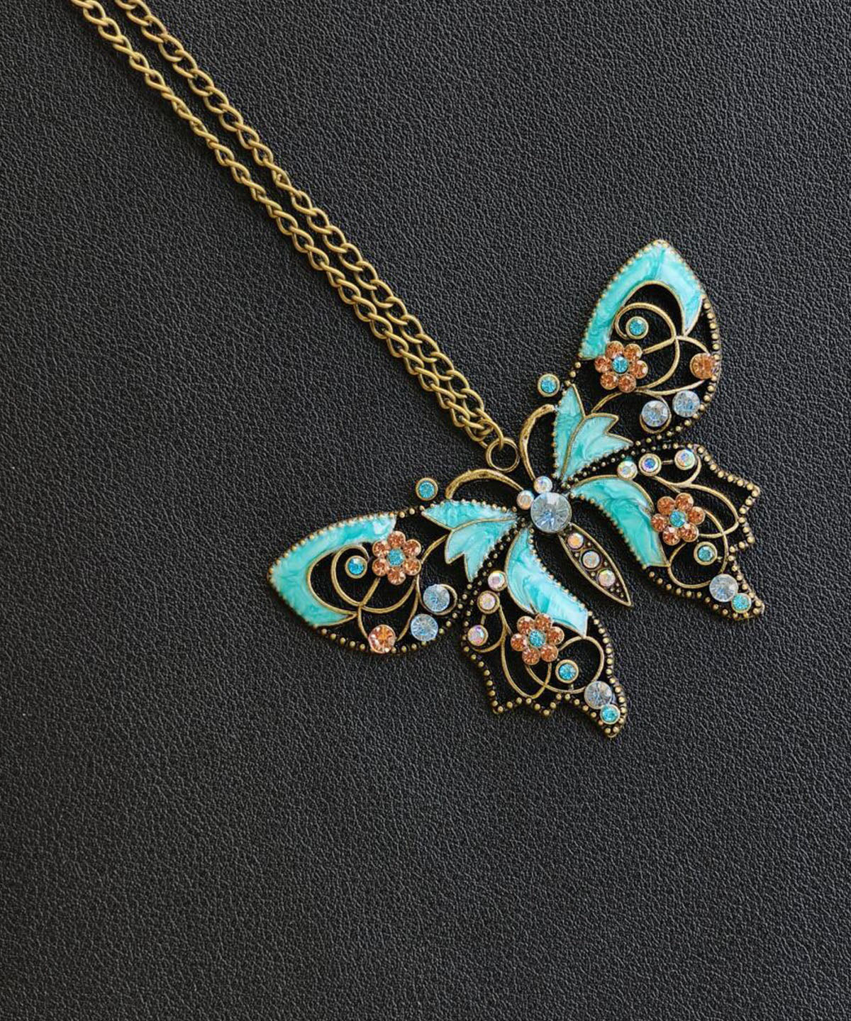 Retro Blue Alloy Zircon Butterfly Hollow Out Pendant Necklace