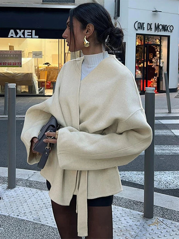 Woolen Long Sleeve Coat With Belt Loose V-neck Short Overcoat Autumn Lady Thick Warm Outwear