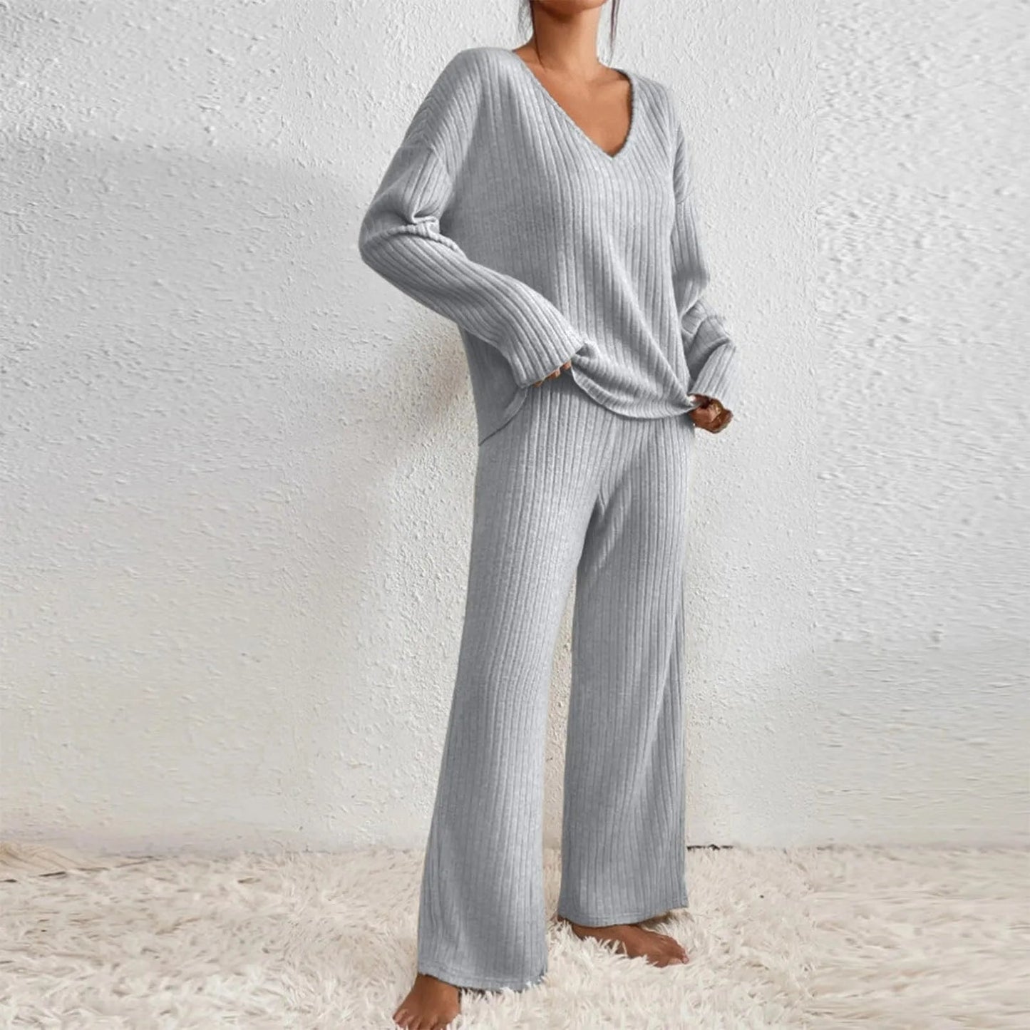 Calyntha – V-neck Knit Two-piece Set