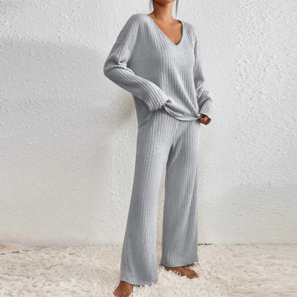 Calyntha – V-neck Knit Two-piece Set