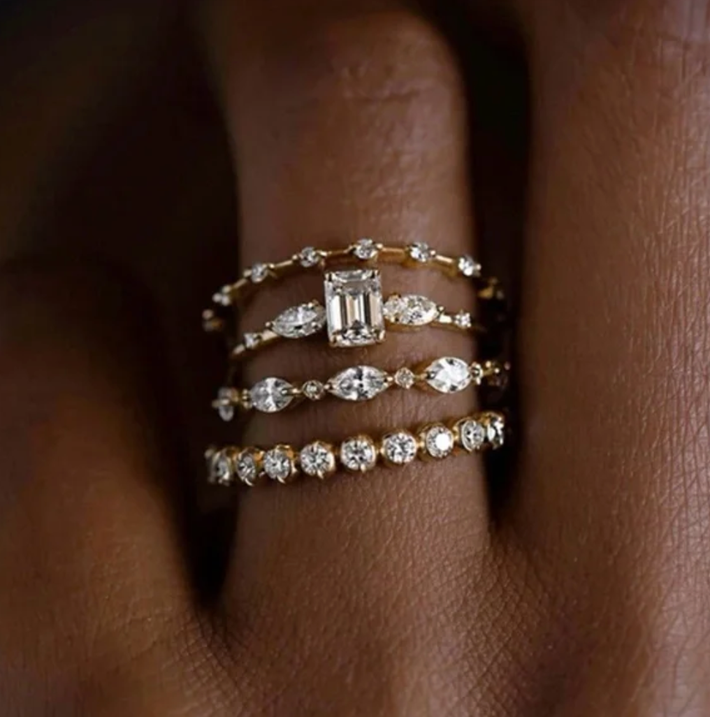 "tessa" Dainty Ring Stack