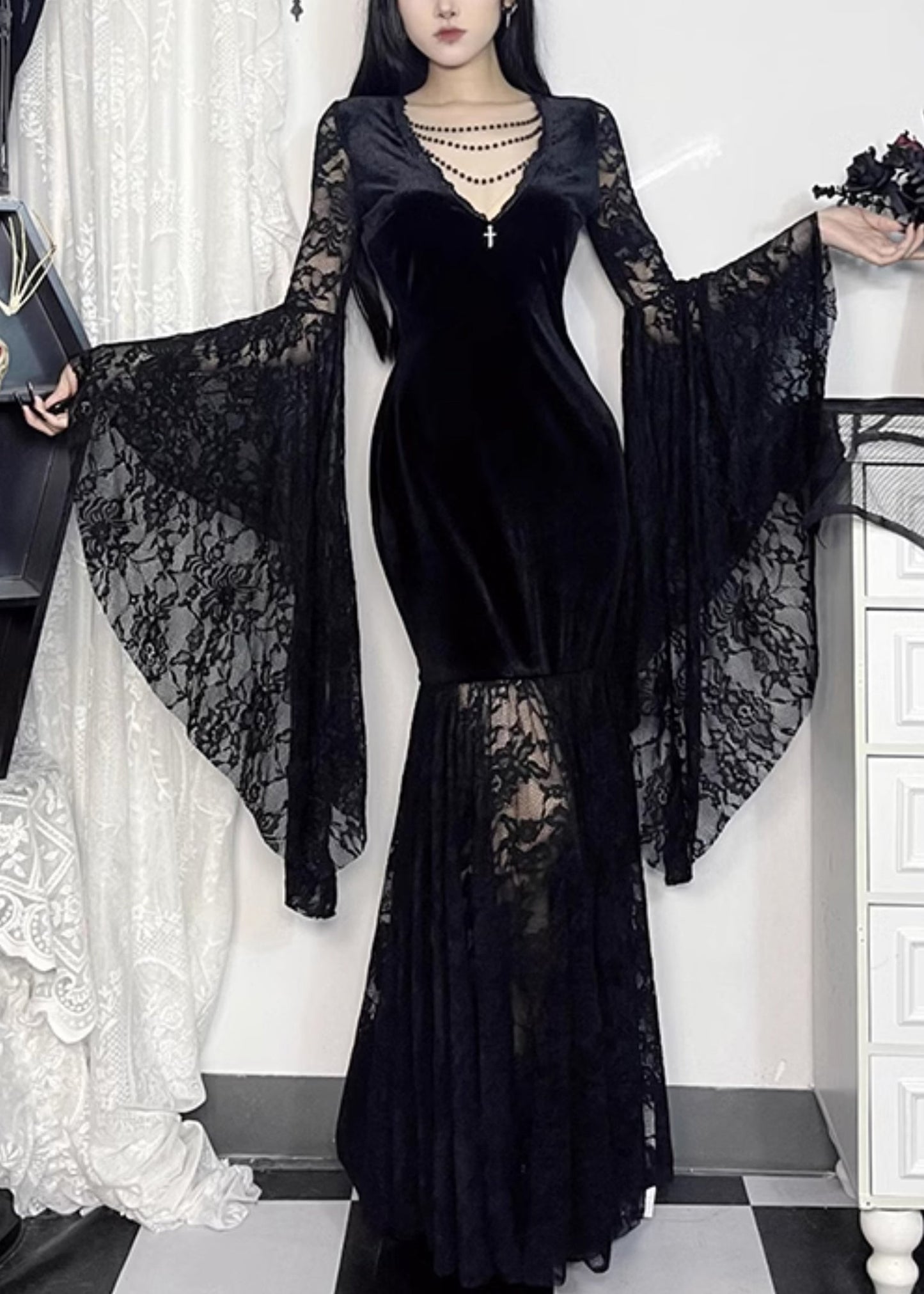 Black V Neck Lace Patchwork Silk Velvet Long Dresses Flare Sleeve Yt029