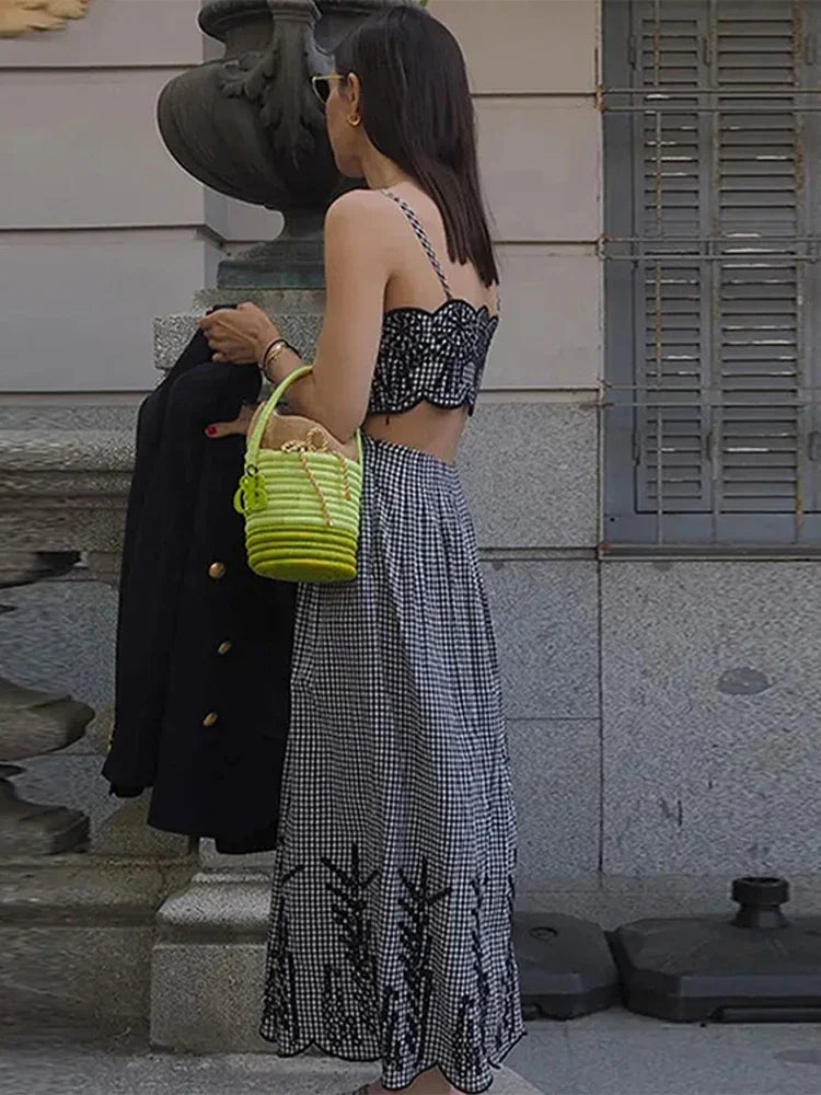 Embroidery Hollow Slip Dress Plaid Sleeveless Maxi Dresses Spring Summer Lady New High Street Robe