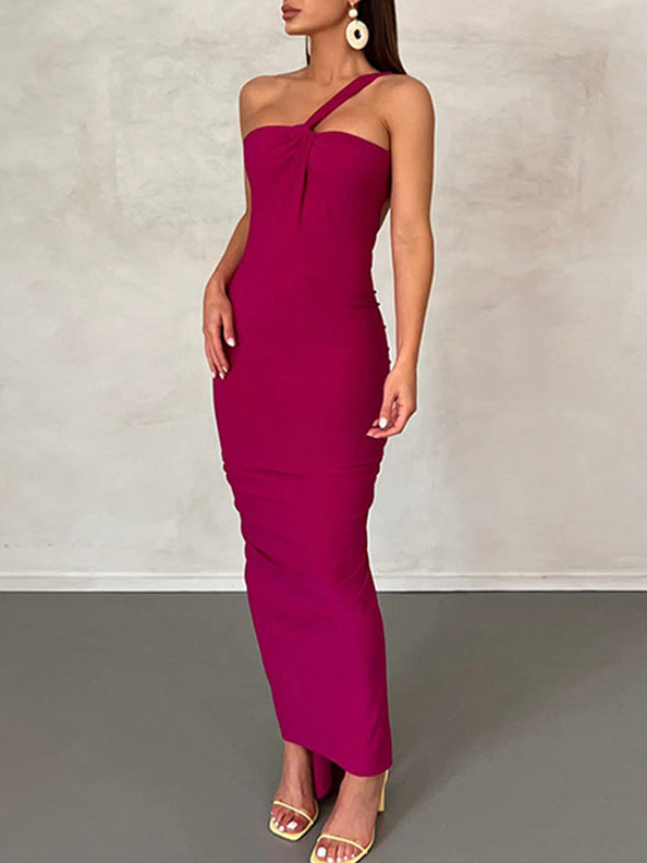 Slant-shouldered Backless Slim-fitting Hip Maxi Dress