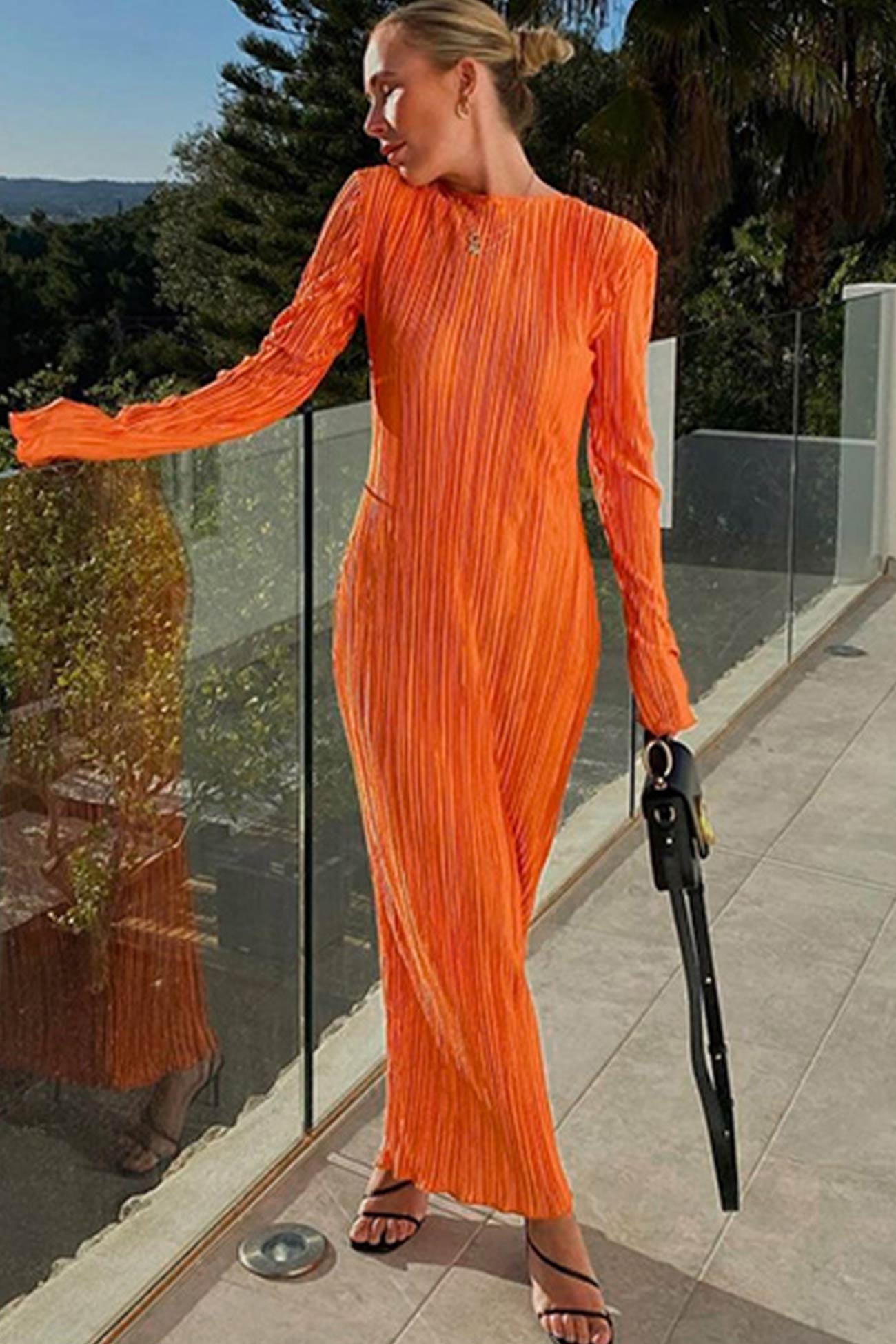 Color Crew Neck Pleated Maxi Dress