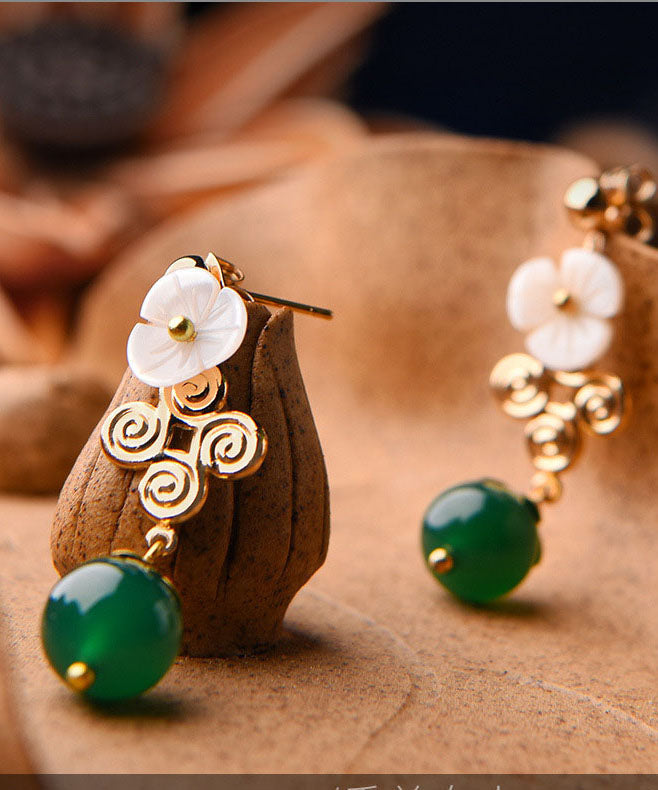 Green Agate White Shellfish Flower14k Gold Drop Earrings