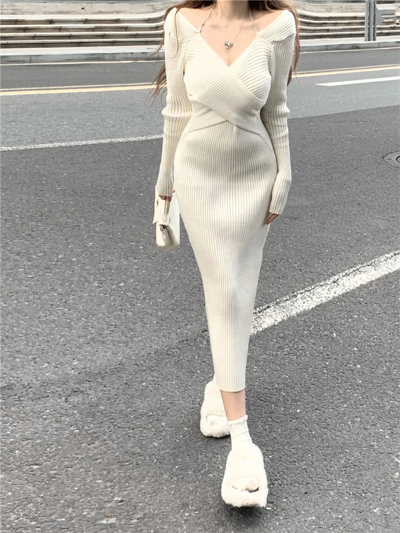 V-neck Y2k Designer Knitted Maxi Dress