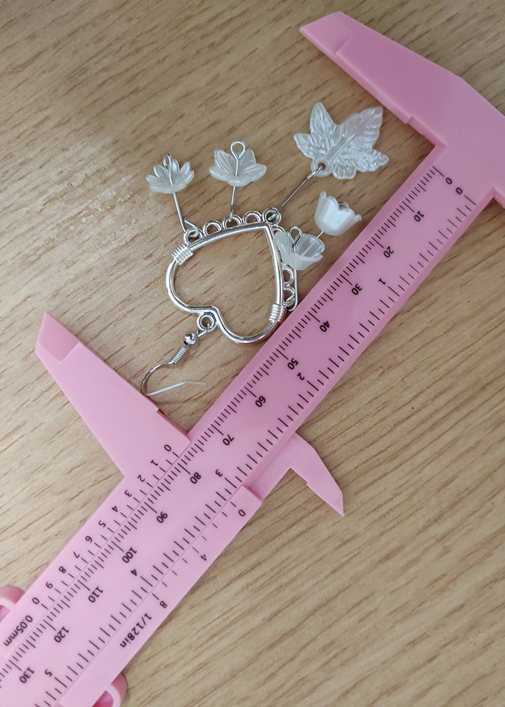 White Leaf Acrylic Heart-shaped Drop Earrings