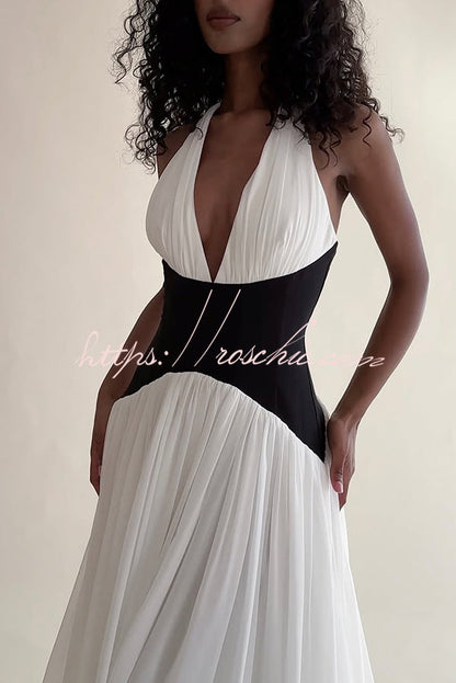 Fashionable Color Matching Halter Neck Waist Maxi Dress