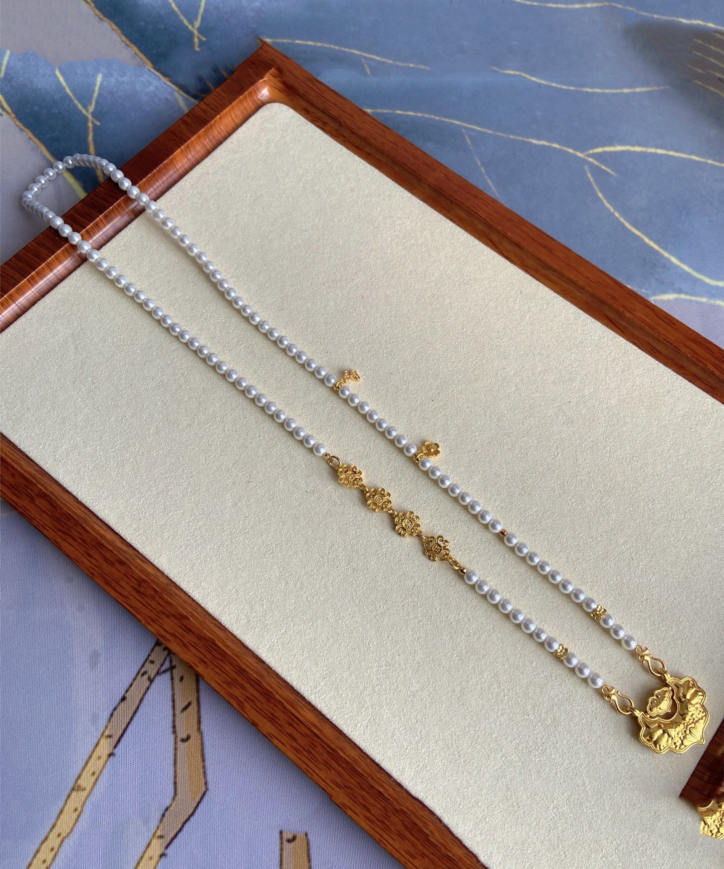 Chinese Style White Sterling Silver Overgild Pearl Ruyi Lock Sweater Pendant Necklace