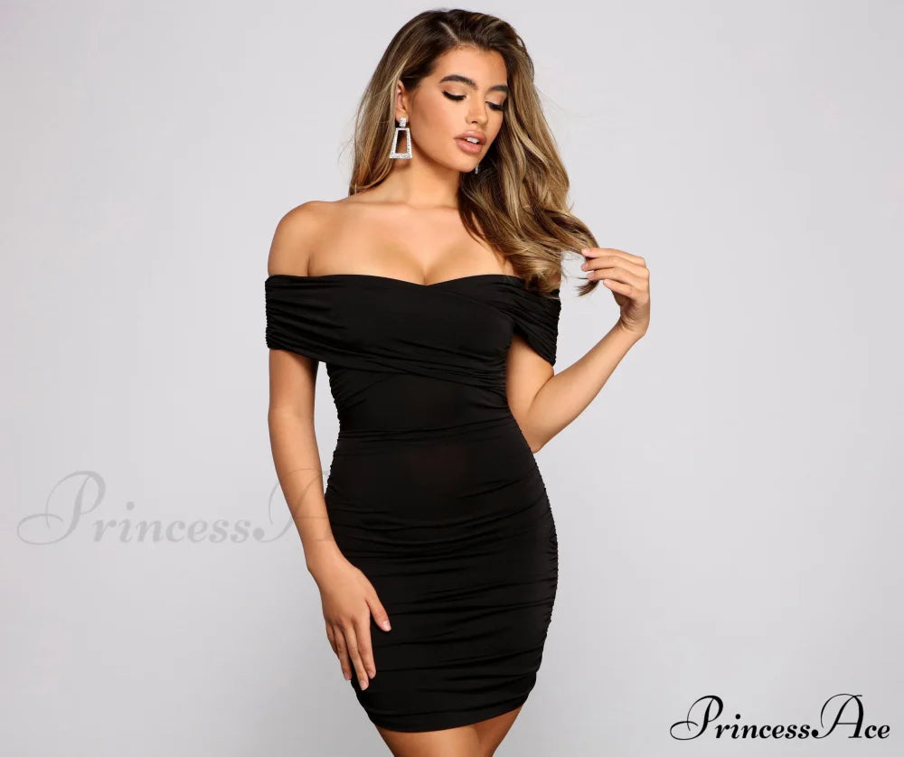 Alluring and Charming Off-the-shoulder Mini Dress