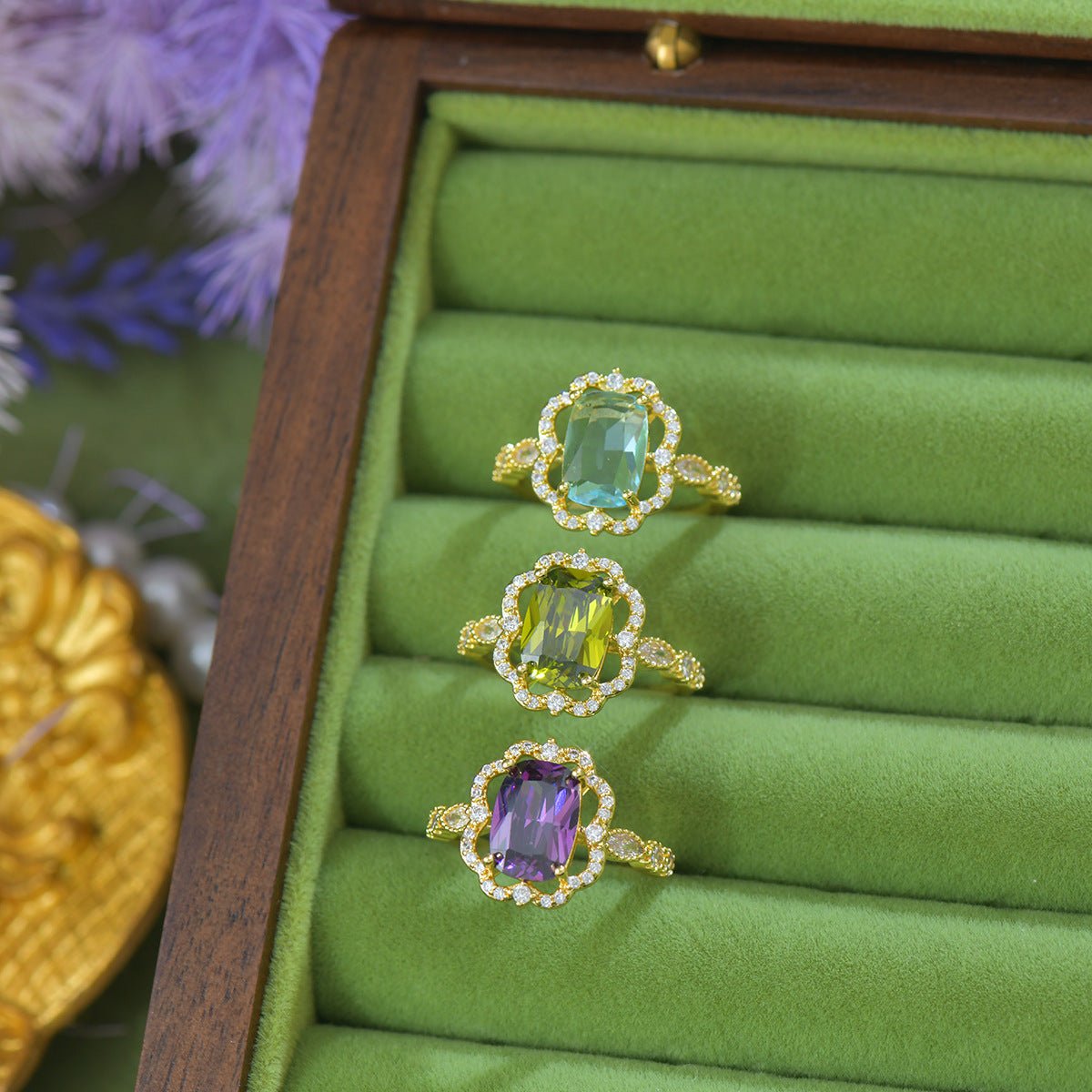 Aqua Fleur Royale Ring