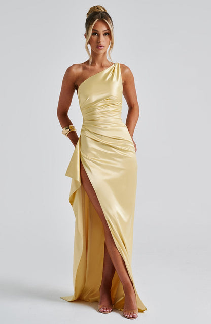Stylish Maxi Dress 40% Off