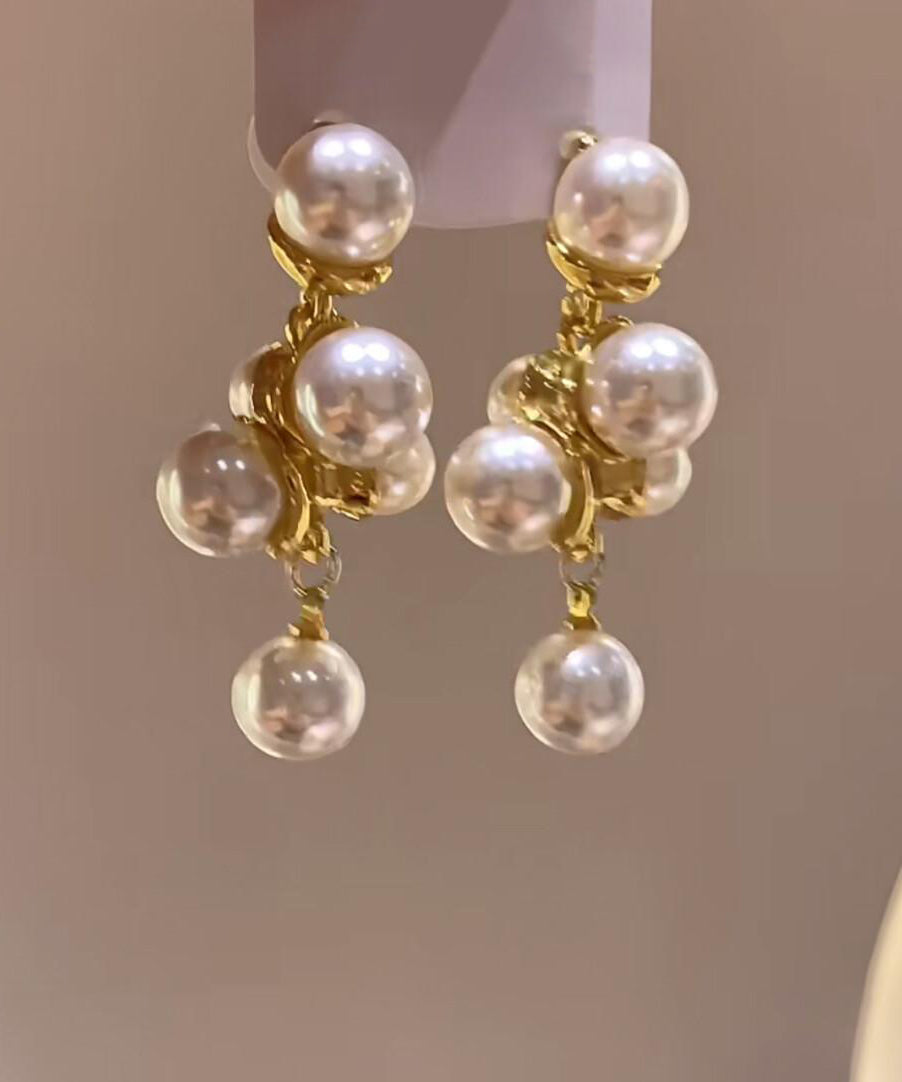 White Copper Alloy Pearl Stud Earrings