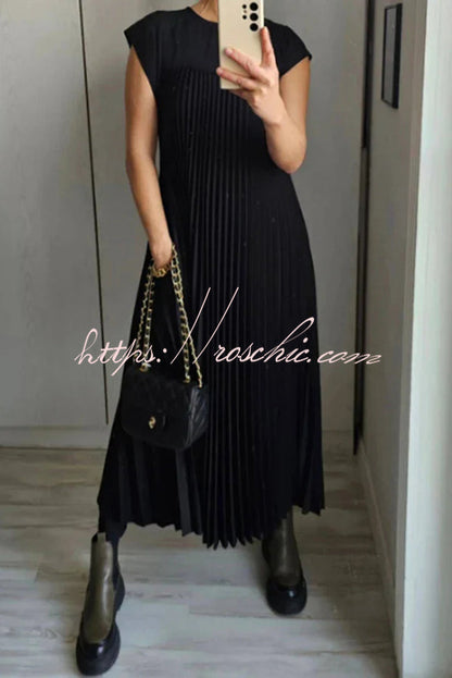 Color Round Neck Sleeveless Pleated Large Hem Maxi Dress
