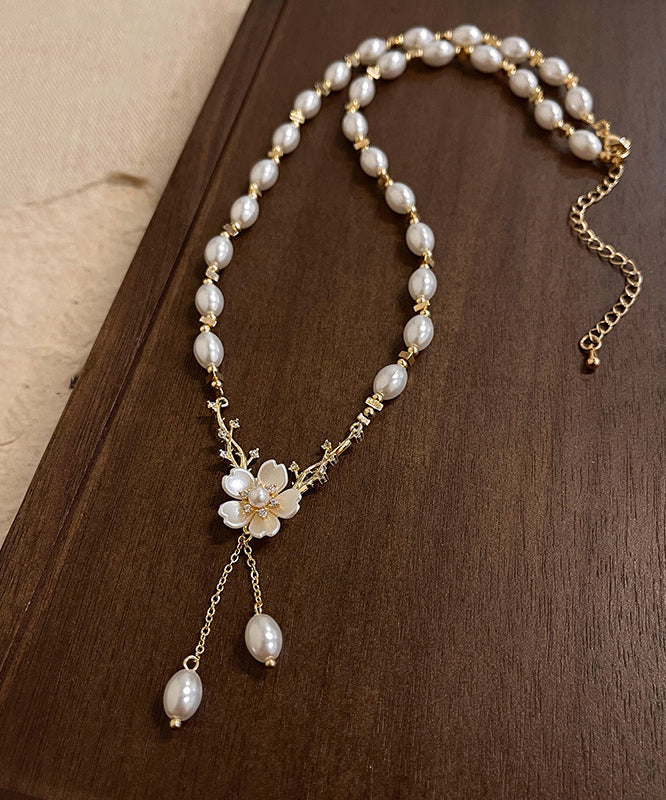 White Copper Alloy Pearl Tassel Pendant Necklace
