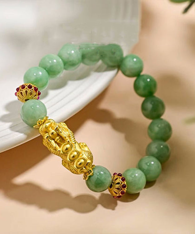 Green Overgild Jade a Mythical Wild Animal Bracelet