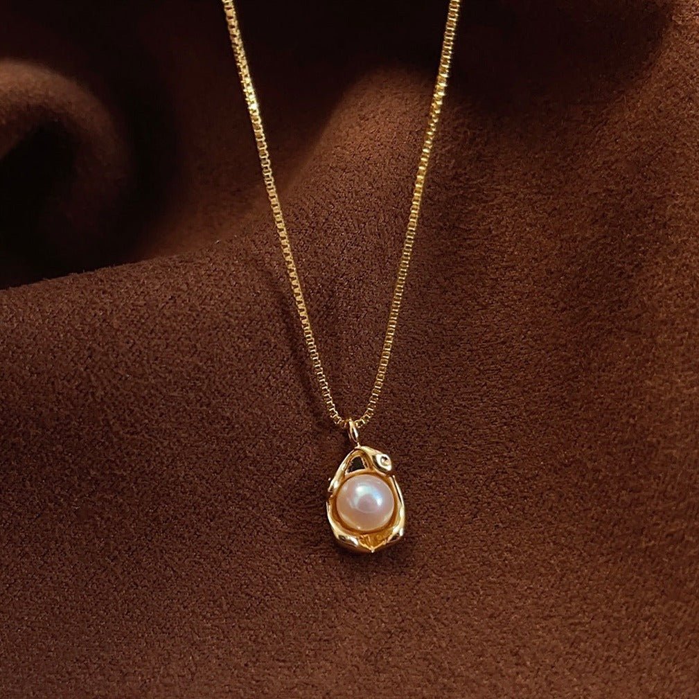 Dorothy Pearl Necklace